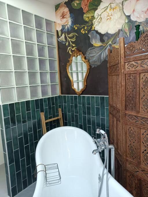 L'Atelier-Chambrette Dans Le Jardin Avec Salle De Bains, Sans Cuisine Troo Exterior photo